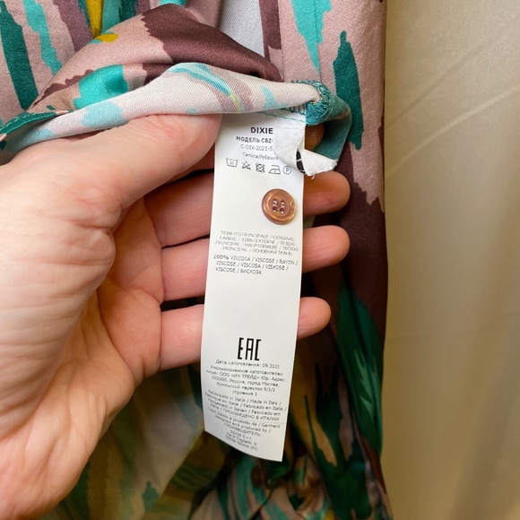 NWT Dixie Collection Italy Women’s abstract colorful blouse sz L - Picture 5 of 8